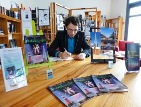 12 Jun 2012 : Dédicaces d’Otaku Tōkyō isshūkan à la Bibliothèque Emilienne Leroux (Nantes)